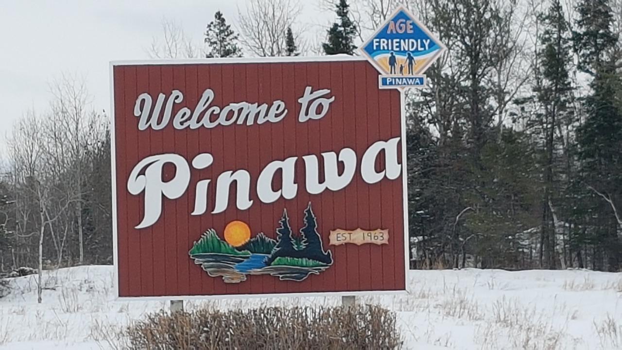 Pinawa Motel Exterior foto